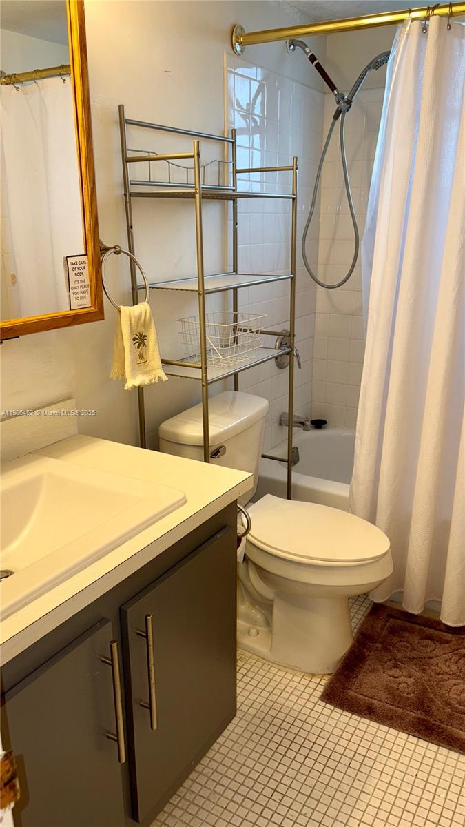 View photos, virtual tours, details... 3120 N Pine Island Rd 307