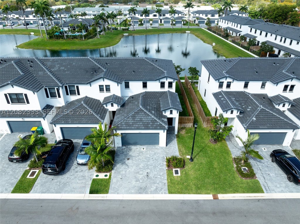 Photo of 4989 Peacock Way #5838, Dania Beach, FL 33312 (MLS # A12082333)