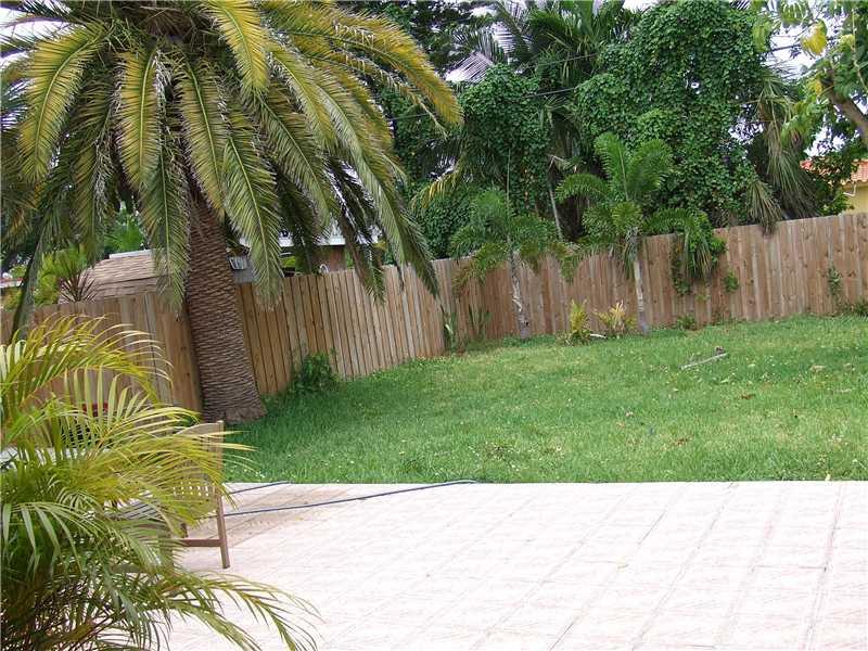 BISCAYNE SHORES CORR PLAT - Residential Lease