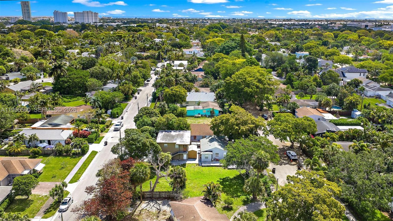 940 Charles St