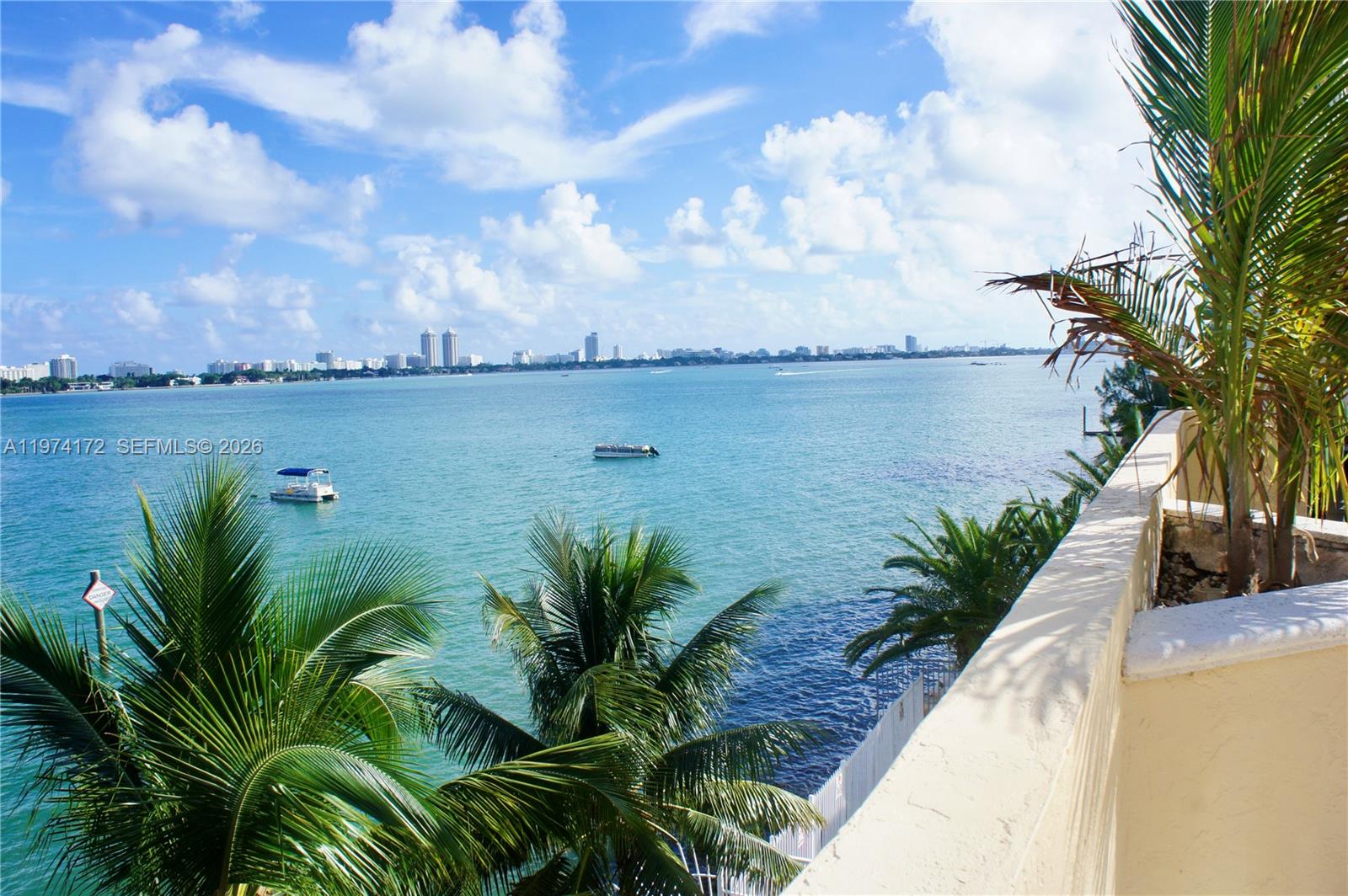 7601 E Treasure Dr 1406