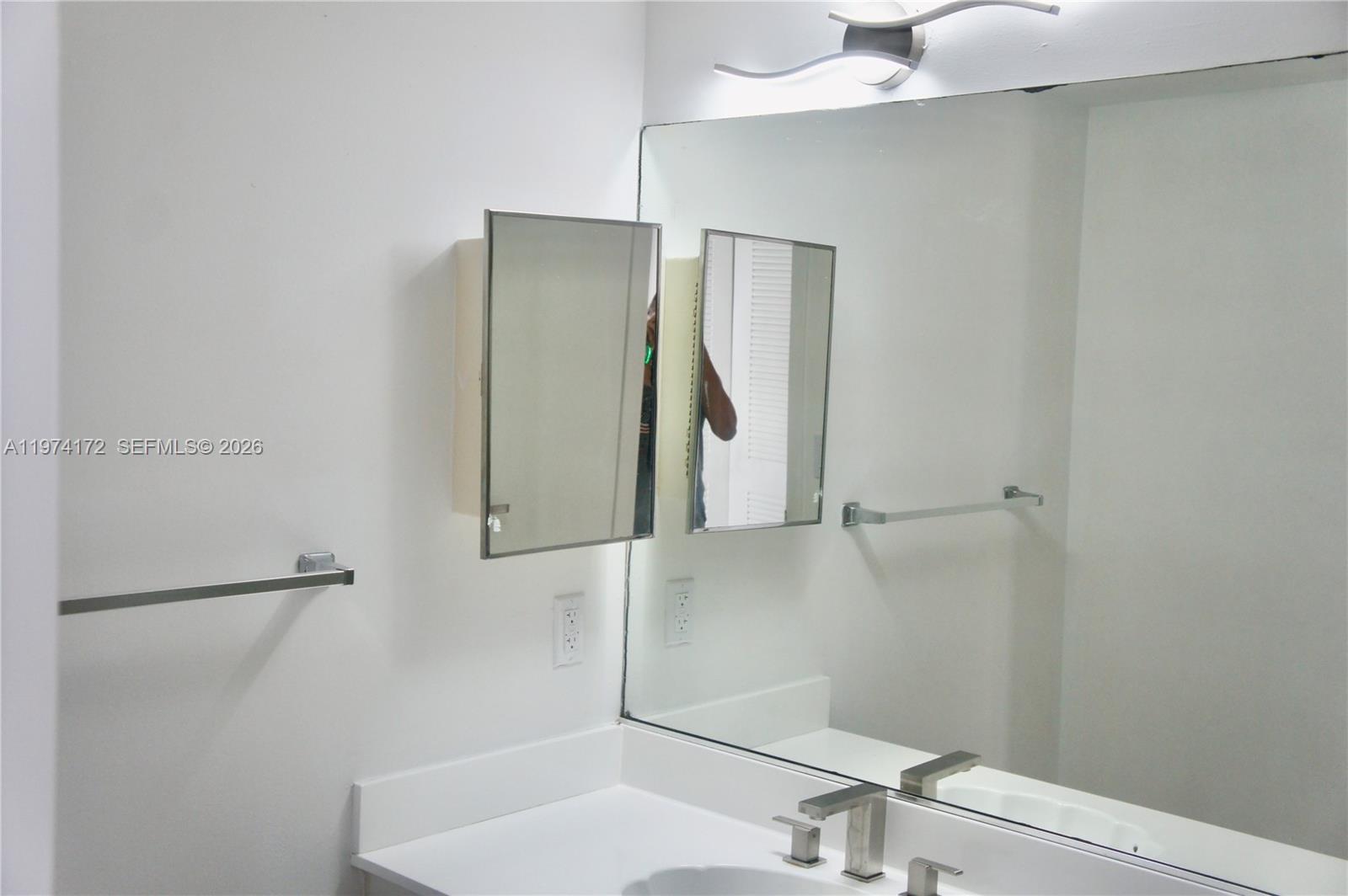 THE GRANDVIEW PALACE COND - Residential