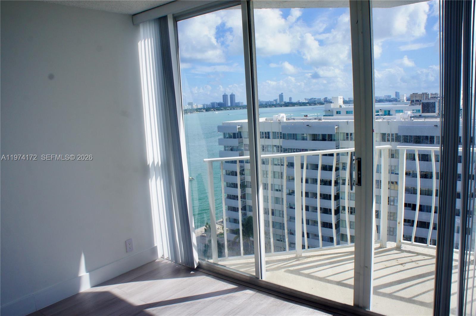 THE GRANDVIEW PALACE COND - Residential