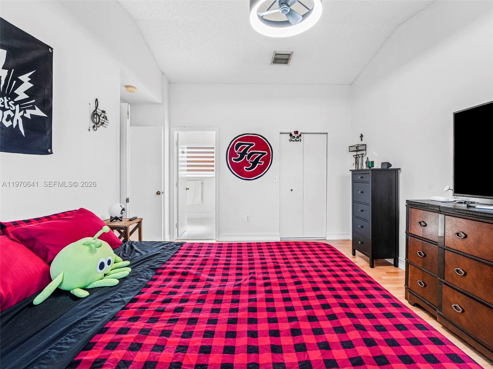 TOWNGATE - Residential