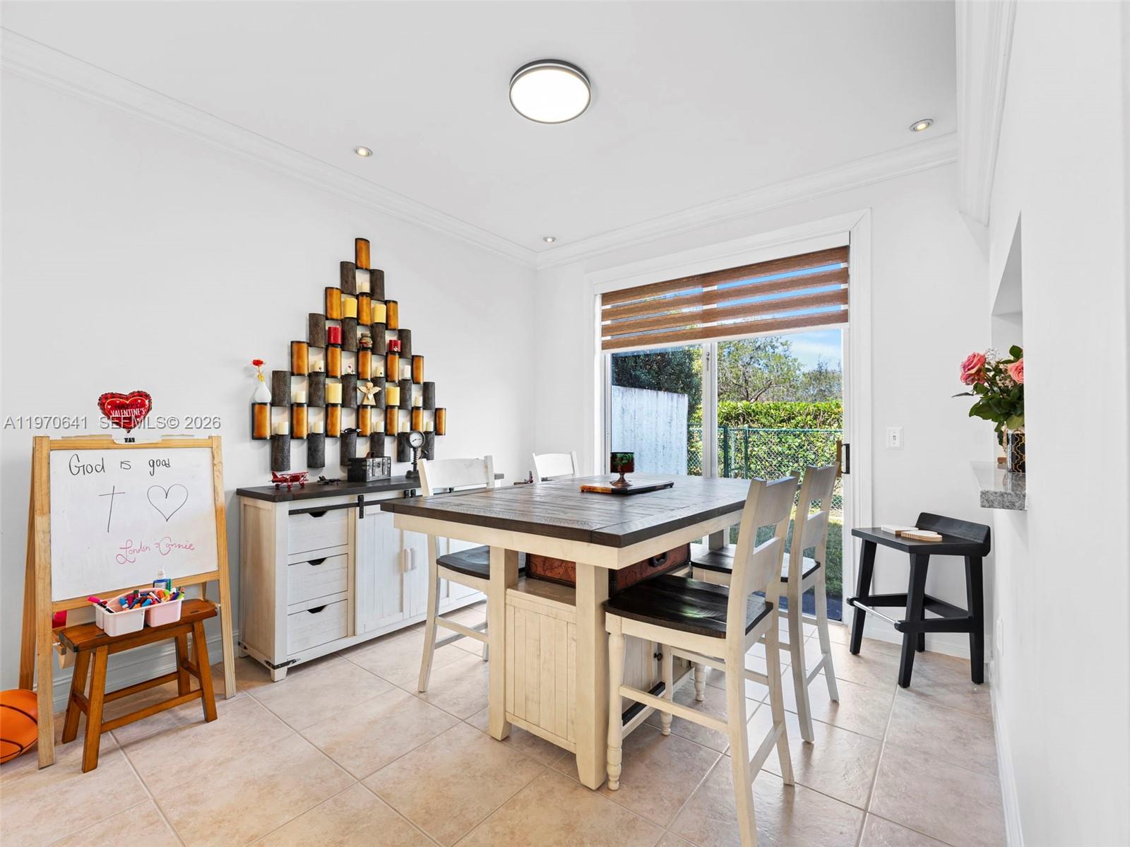 TOWNGATE - Residential