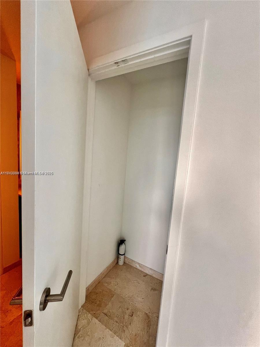 RISE CONDO - Residential Lease