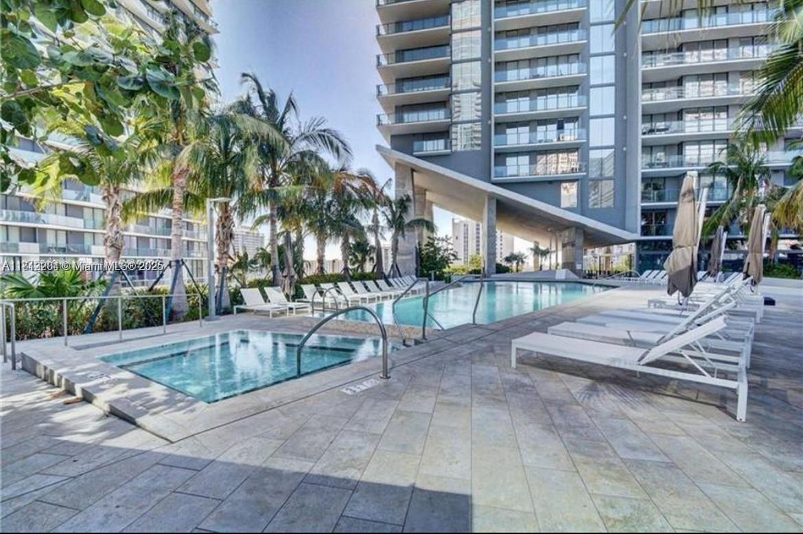 RISE CONDO - Residential Lease