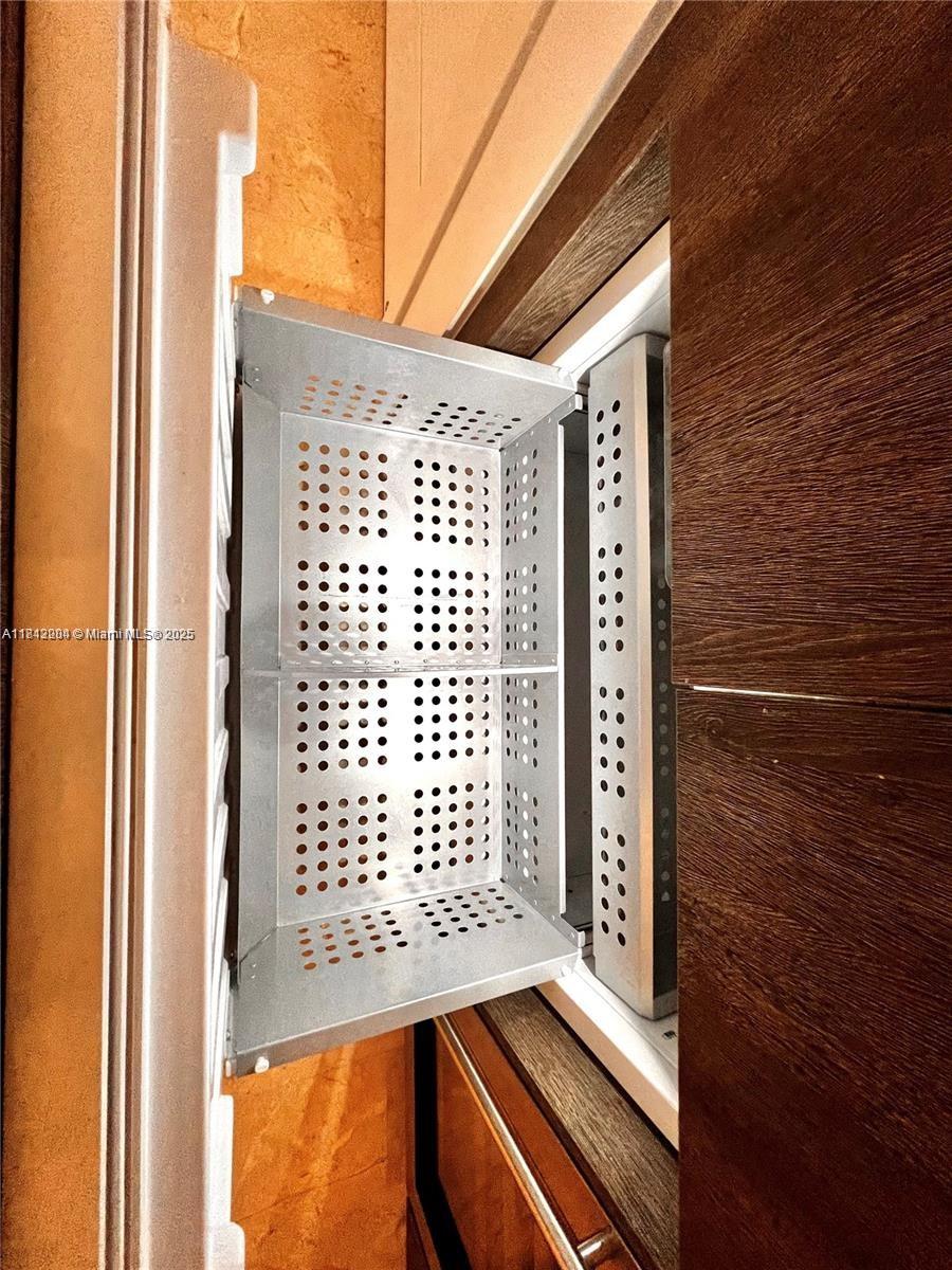 RISE CONDO - Residential Lease