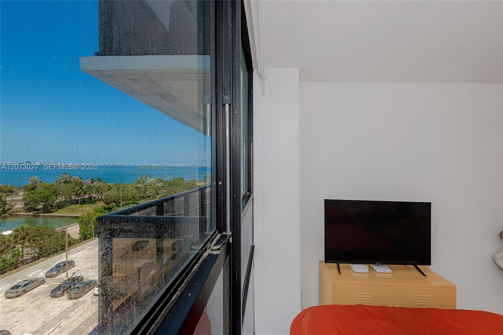 CHARTER CLUB CONDO - Residential Lease