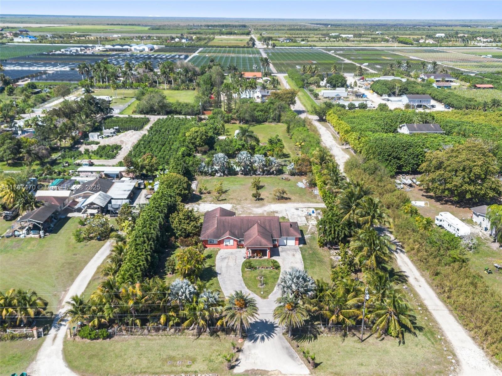 Property for Sale at 35200 Sw 212th Ave, Homestead, Miami-Dade County, Florida - Bedrooms: 5 
Bathrooms: 4  - $1,250,000