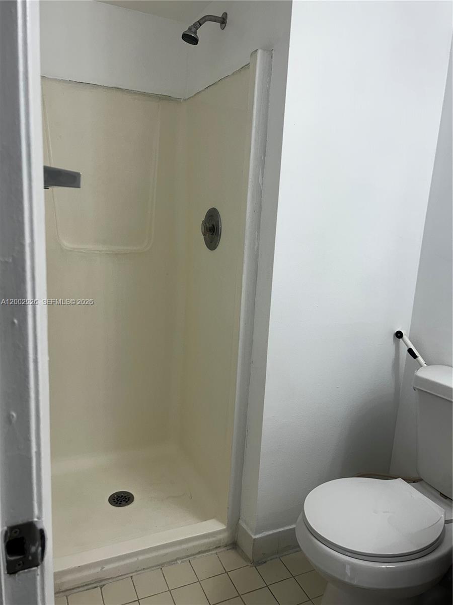 6955 NW 186th St F407