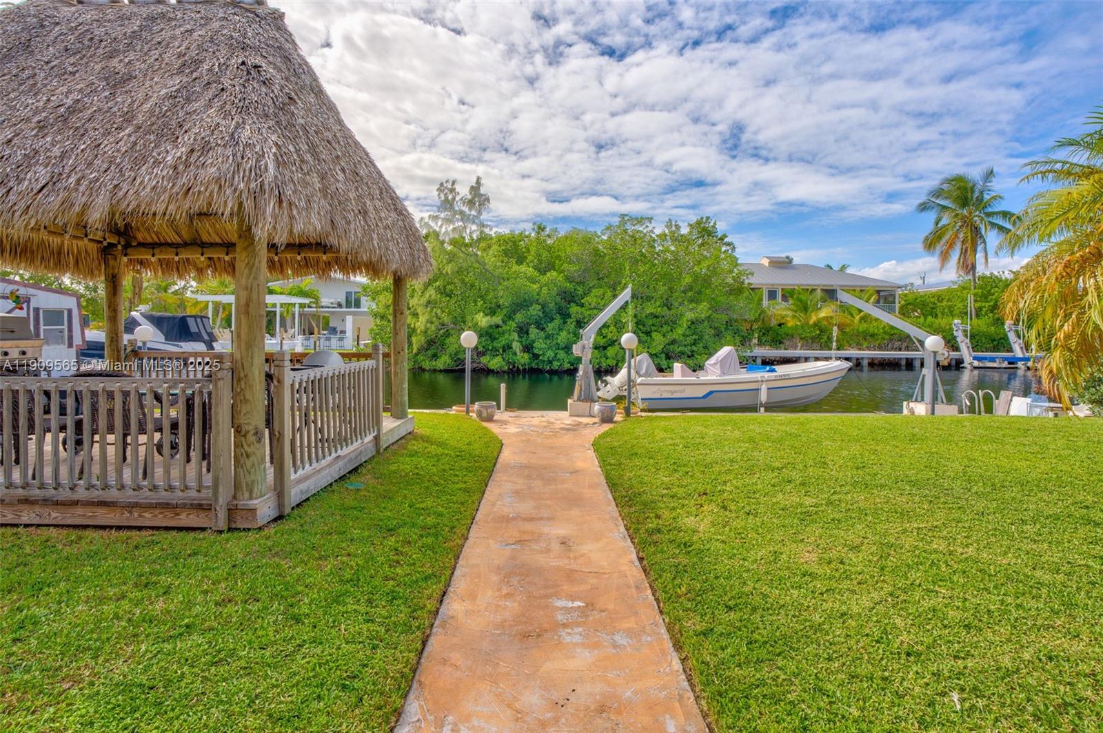 Twin Lakes - Residential