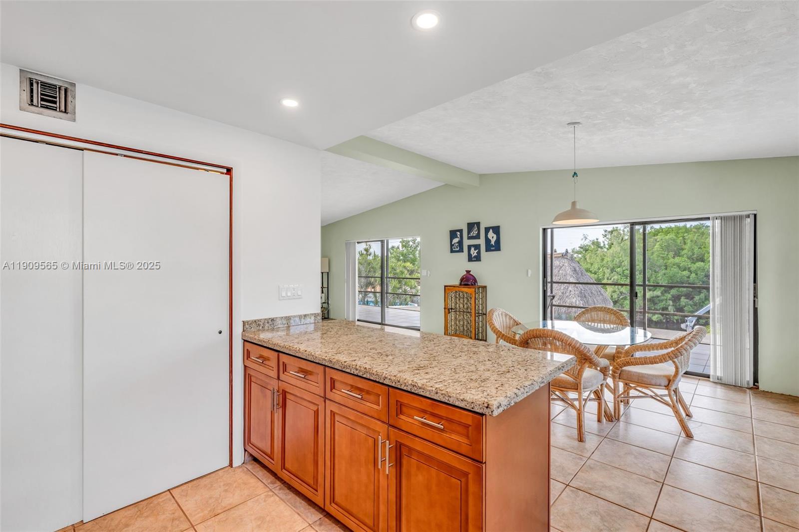 Twin Lakes - Residential