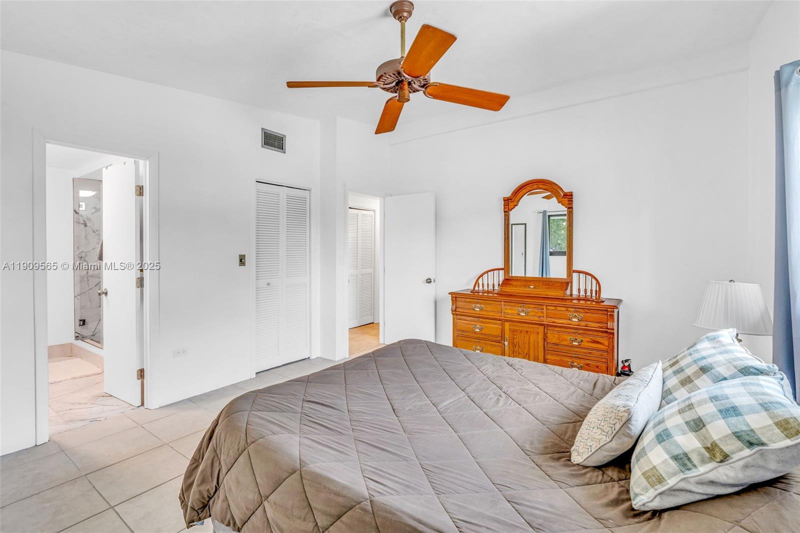 Twin Lakes - Residential