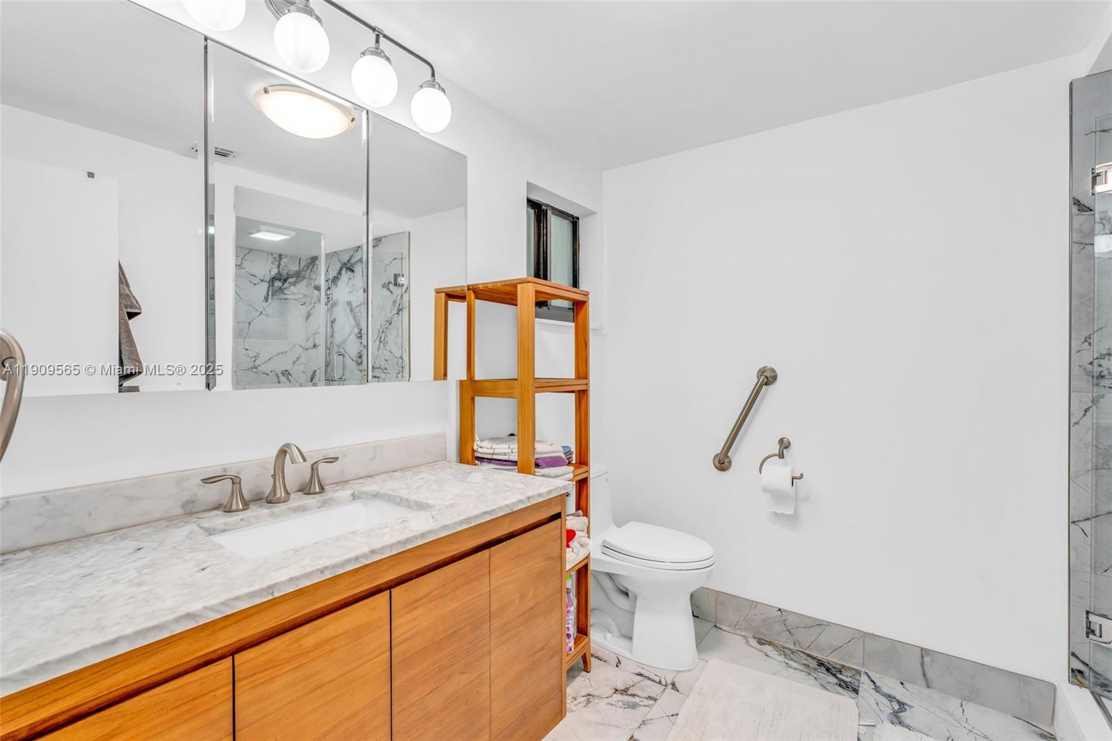 Twin Lakes - Residential