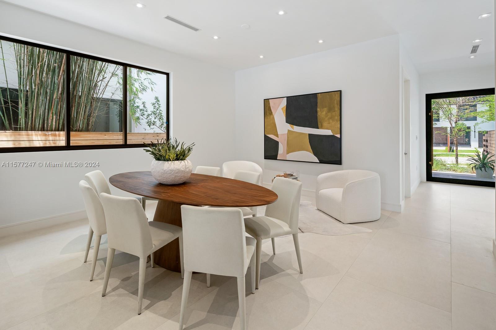 Palm Terrace - Residential