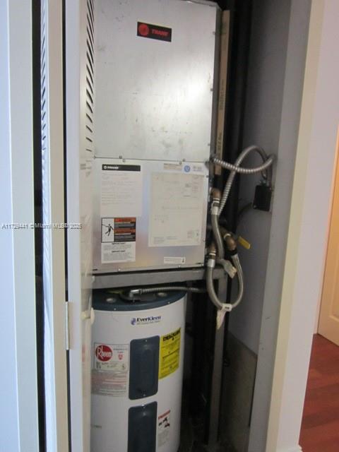 THE SAIL CONDO - Residential