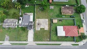 RESIDENTIAL/DUPLEX AREA 5400 SF LOT LOCATED IN OPPORTUNITY ZONE. IDEAL FOR INVESTOR WITH GREAT RENTAL INCOME PROPERTY AND WITH PLENTY RETURN ON SALE. THE PROPERTY WILL BE DELIVERED WITH PLANS. MOTIVATED SELLER WILLING TO LISTEN TO ALL REASONABLE OFFERS.
