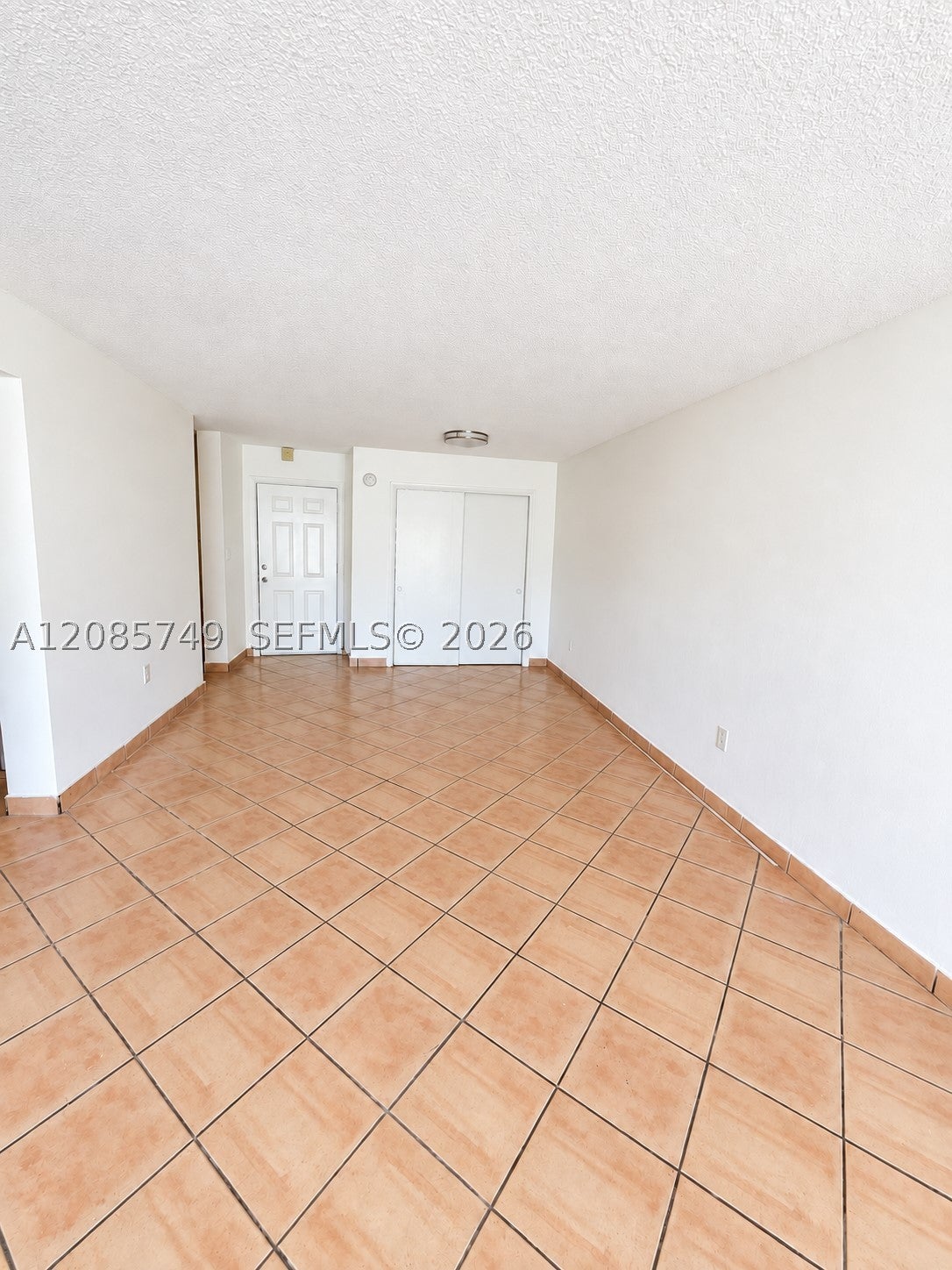 520 NE 38th St 11