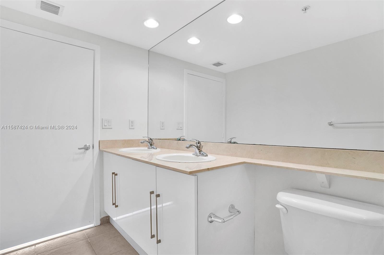 ONE MIAMI WEST CONDO - Residential Lease