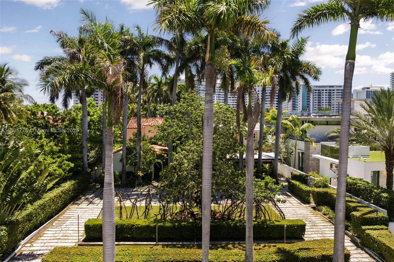 Miami Beach, Florida 33140, United States, 6 Bedrooms Bedrooms, ,5 BathroomsBathrooms,Residential,Active,48049