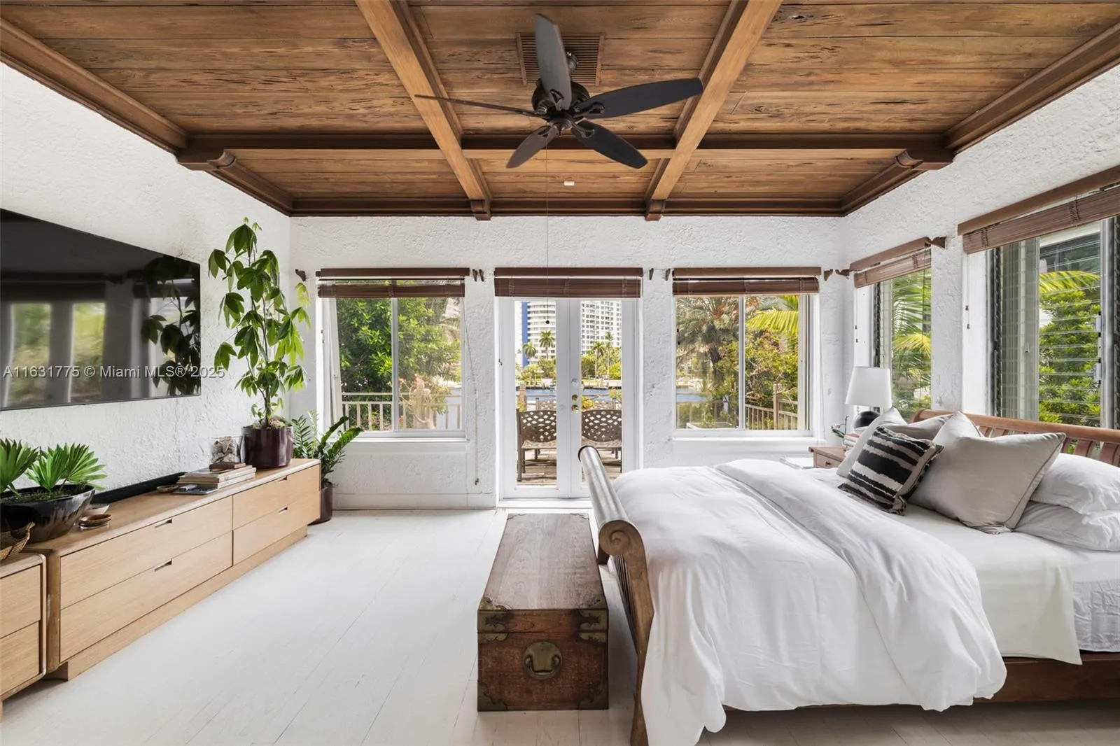 Miami Beach, Florida 33140, United States, 6 Bedrooms Bedrooms, ,5 BathroomsBathrooms,Residential,Active,48049