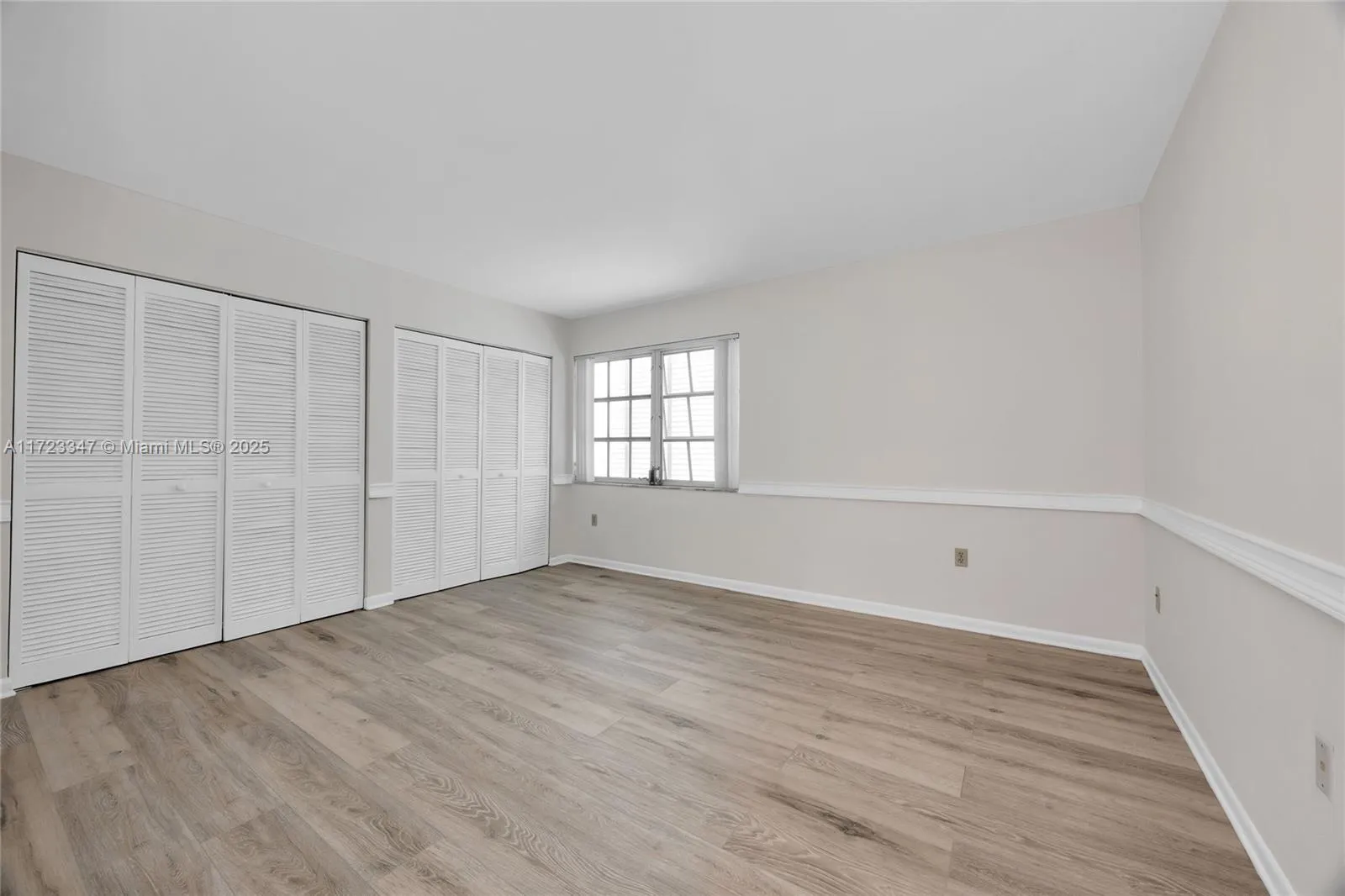 Coral Gables, Florida 33146, United States, 2 Bedrooms Bedrooms, ,2 BathroomsBathrooms,Residential,Pending,19554