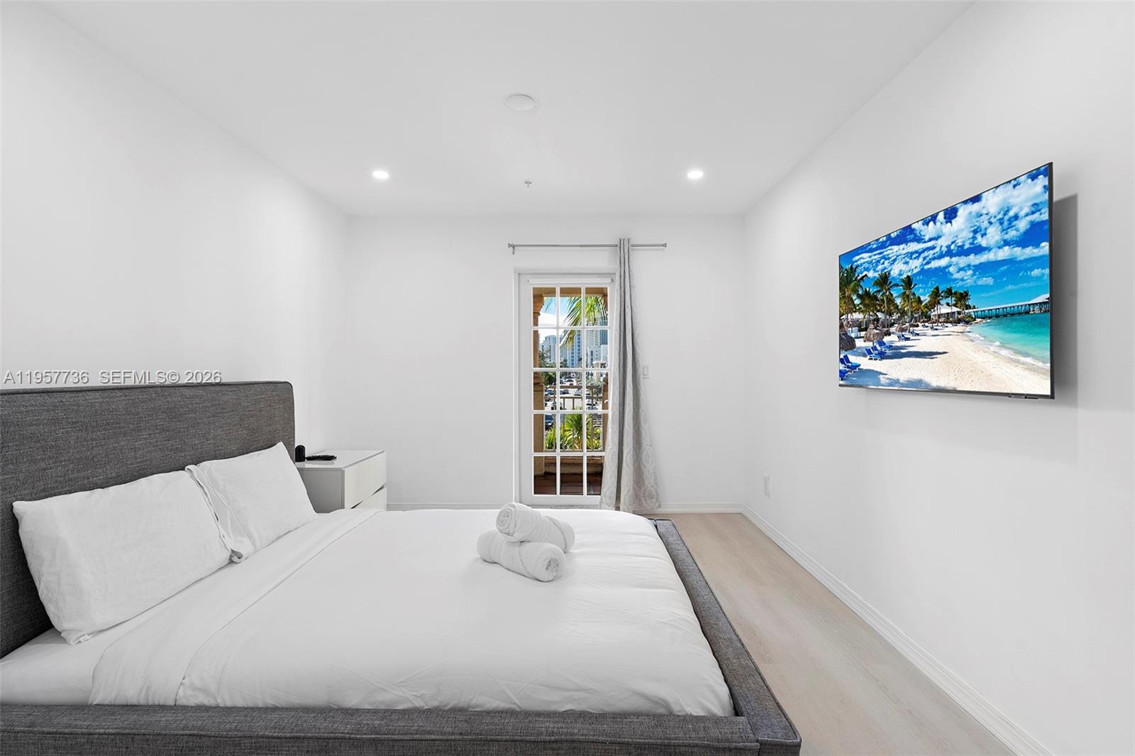 THE THS AT SUNSET HARBOUR - Residential