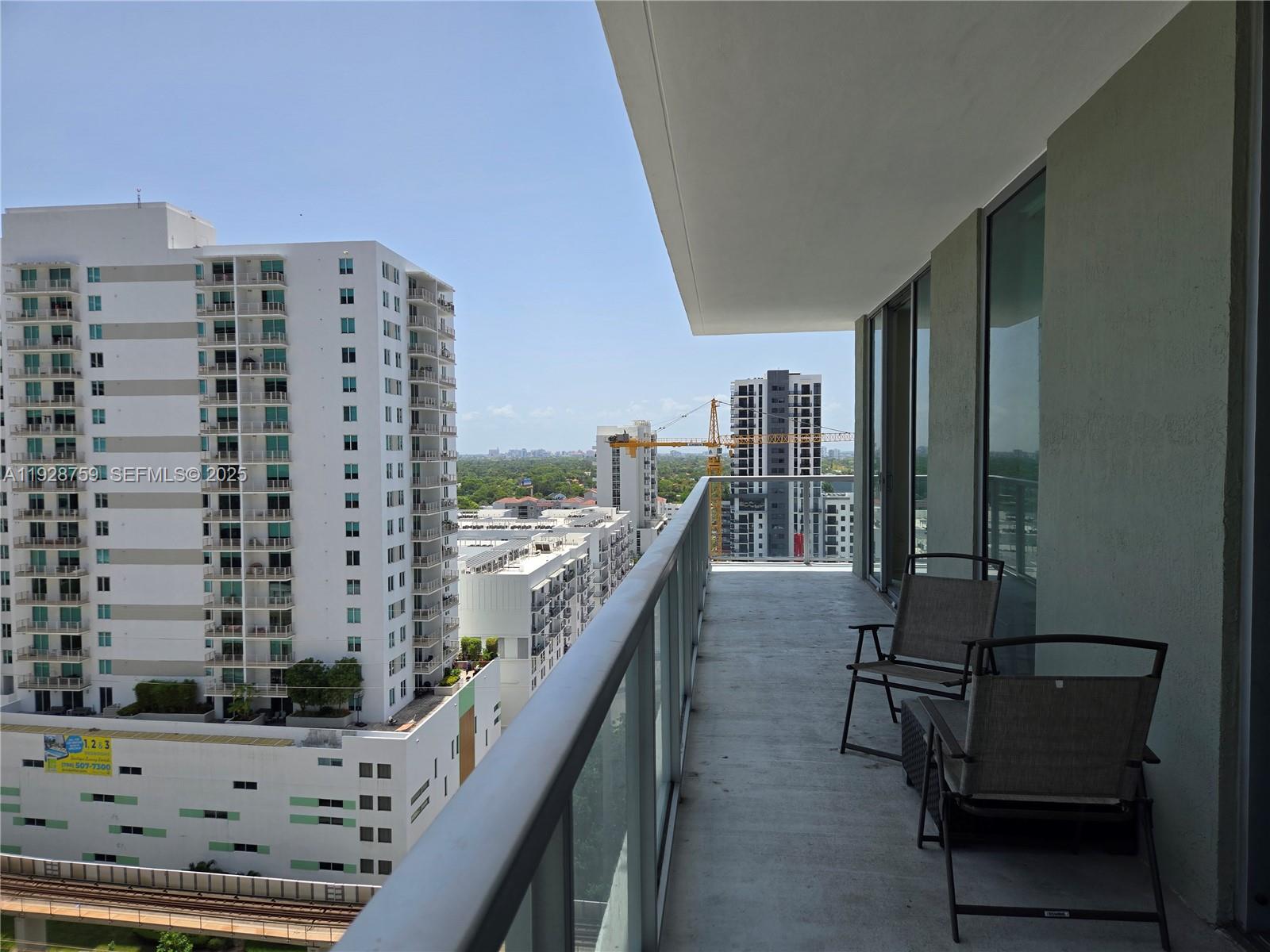 THE AXIS ON BRICKELL COND - Residential