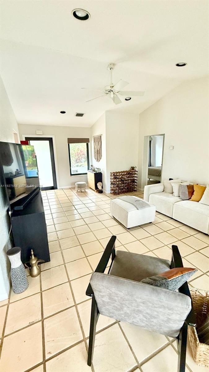 SECTION 21 BEL-AIRE - Residential