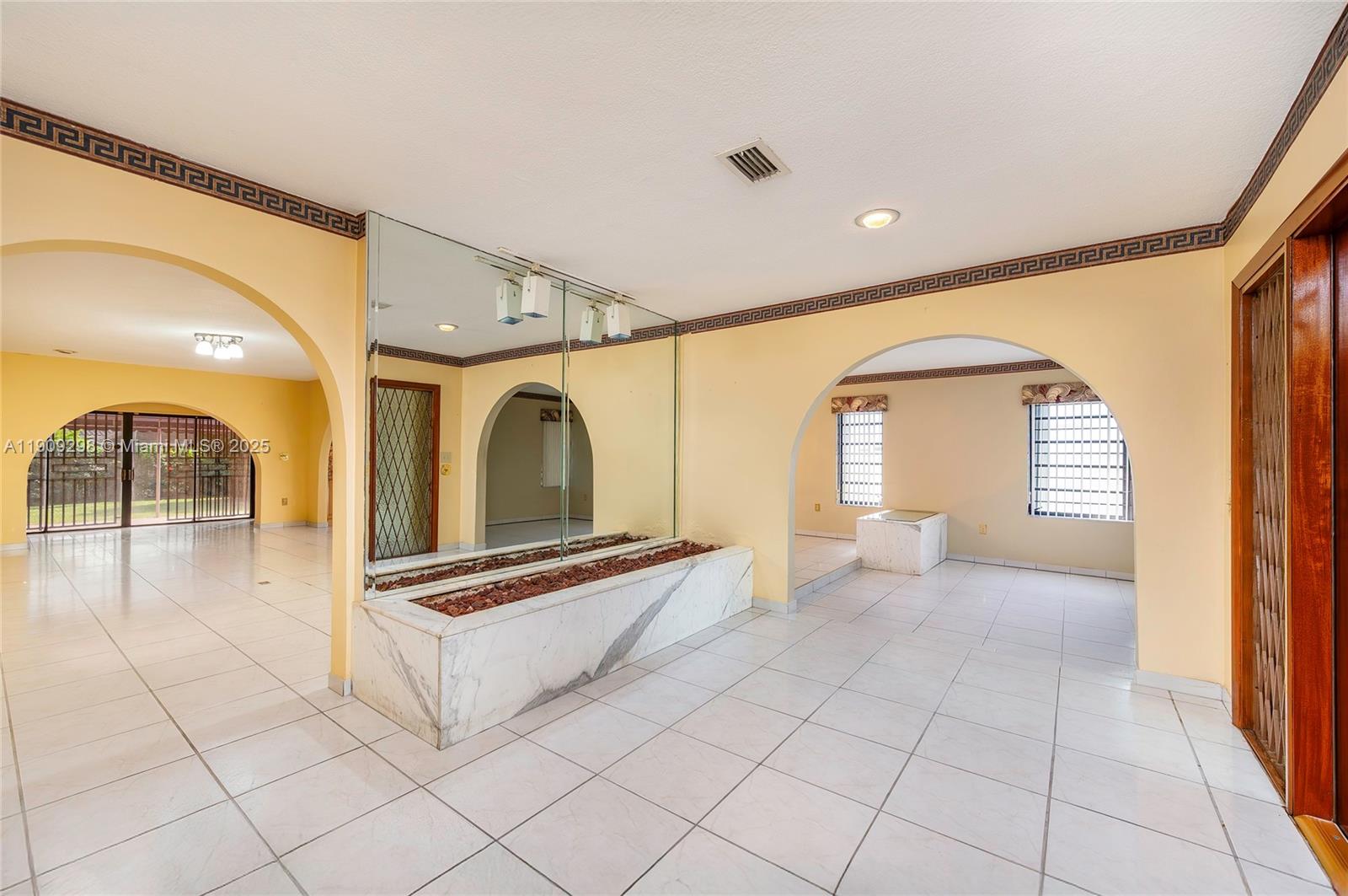 PAN AMERICAN SUB 1ST ADDN - Residential