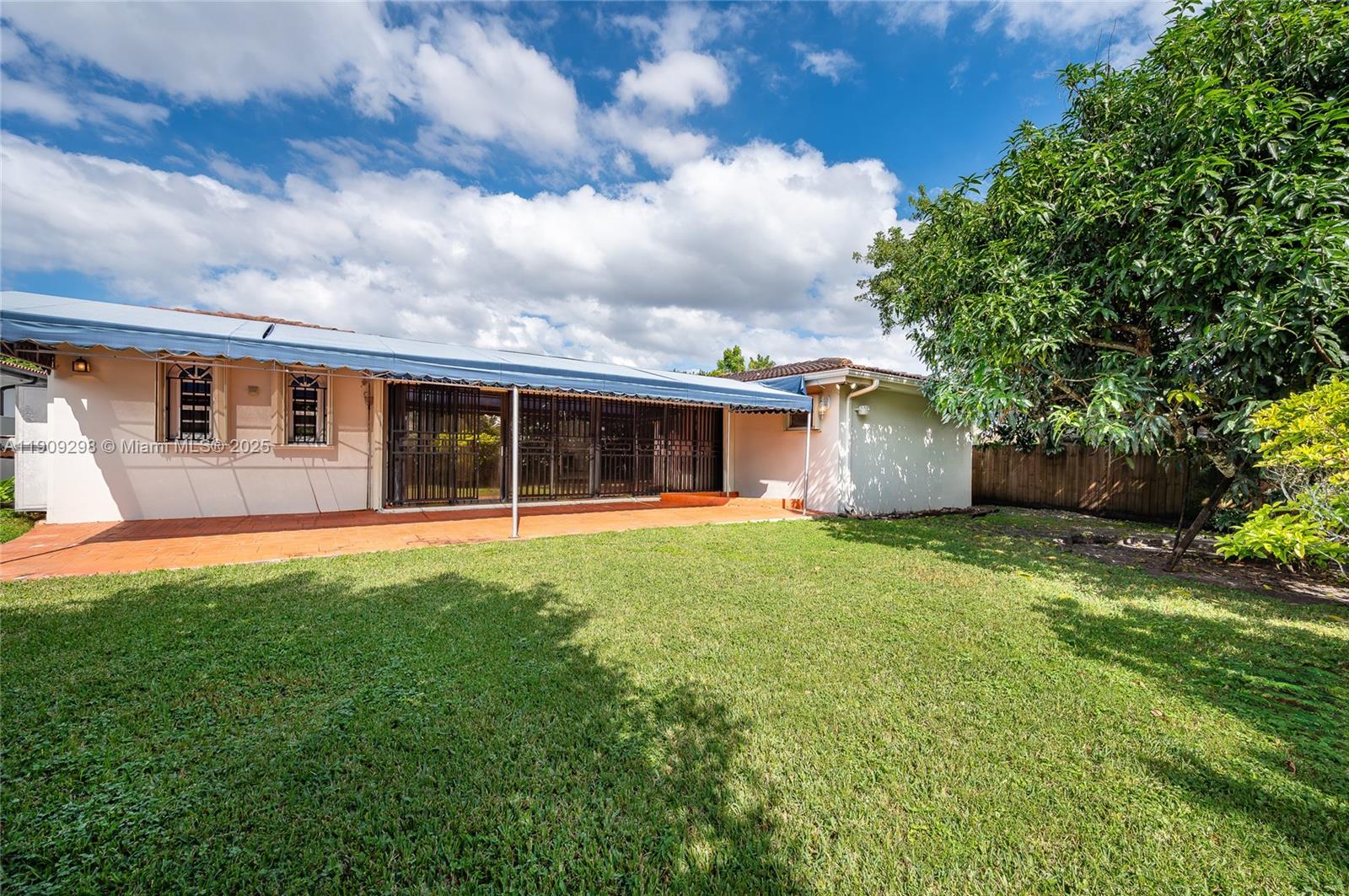 PAN AMERICAN SUB 1ST ADDN - Residential