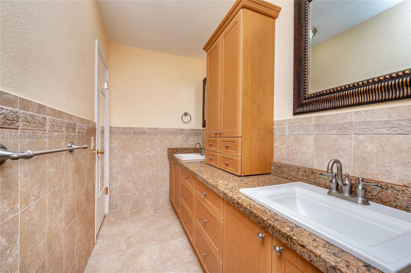 PAN AMERICAN SUB 1ST ADDN - Residential