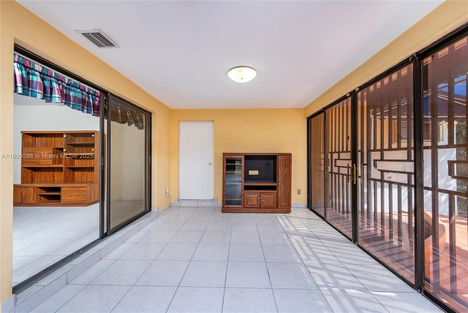 PAN AMERICAN SUB 1ST ADDN - Residential