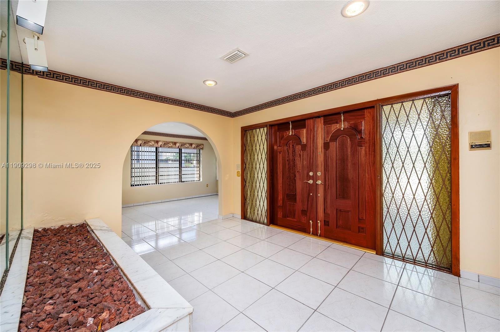 PAN AMERICAN SUB 1ST ADDN - Residential