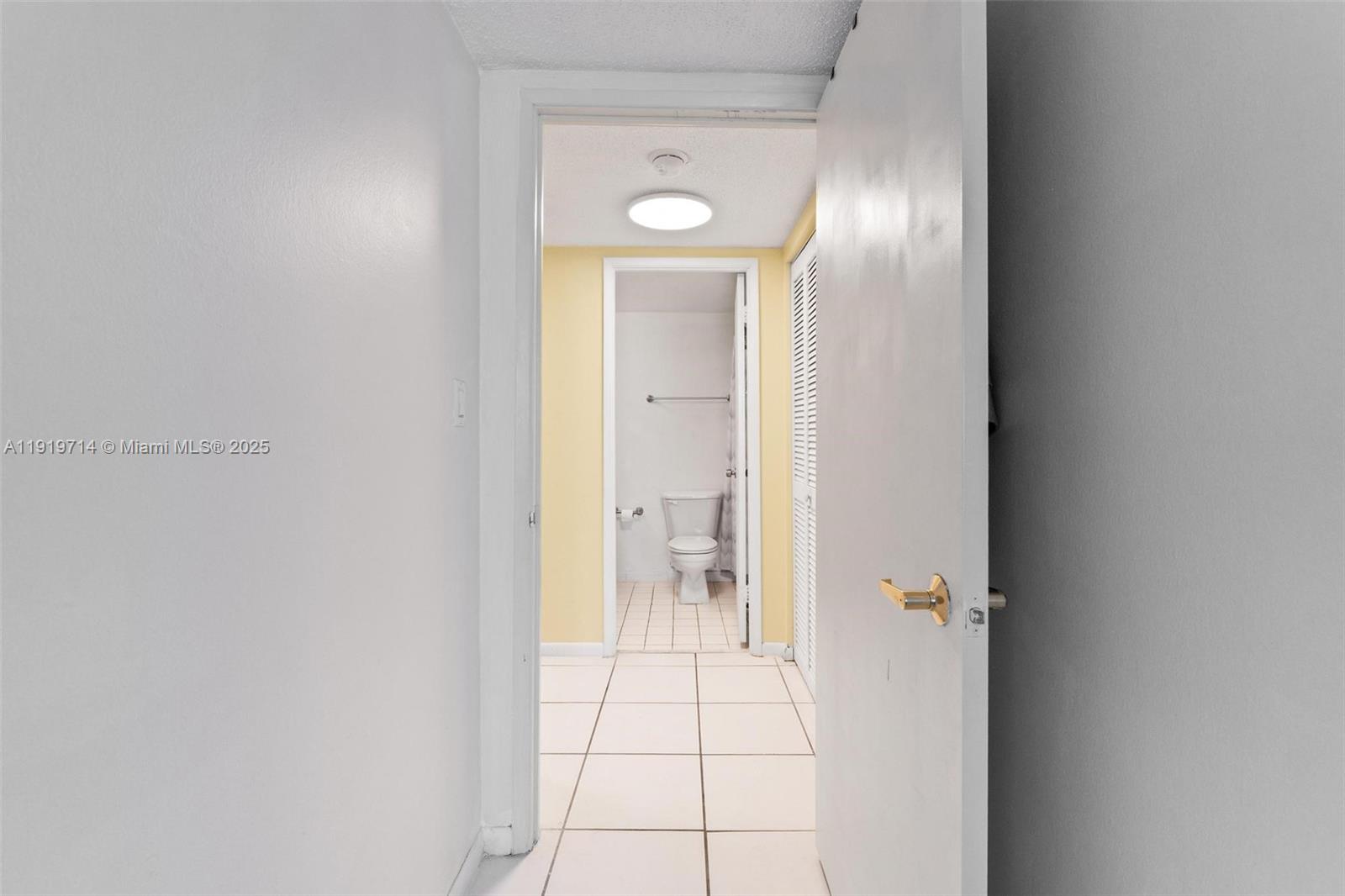 RONEY PALACE CONDO - Residential