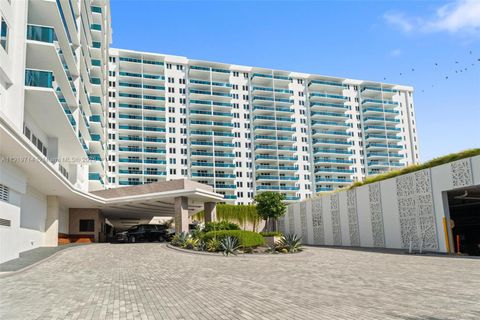 Photo of 2301 Collins Ave #802, Miami Beach, FL 33139 (MLS # A11919714)