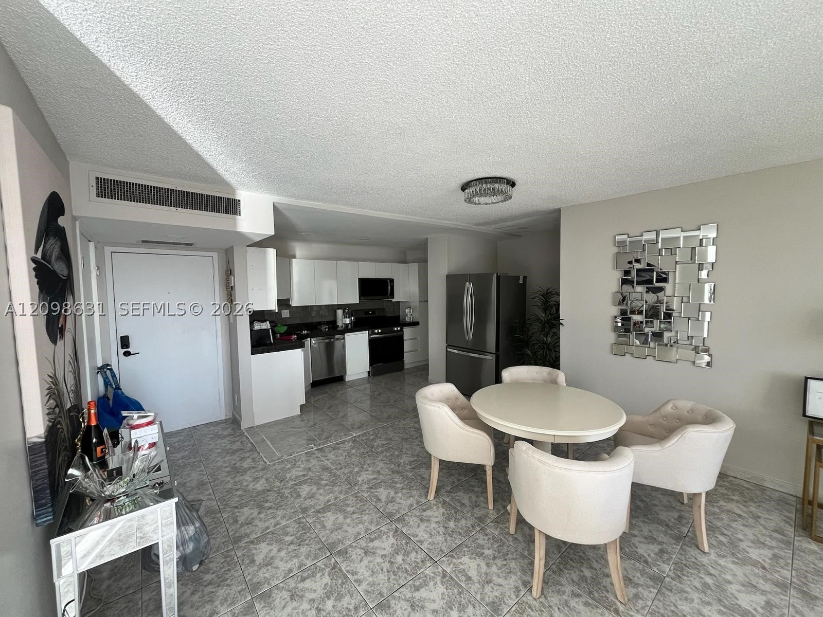 100 Golden Isles Dr 909