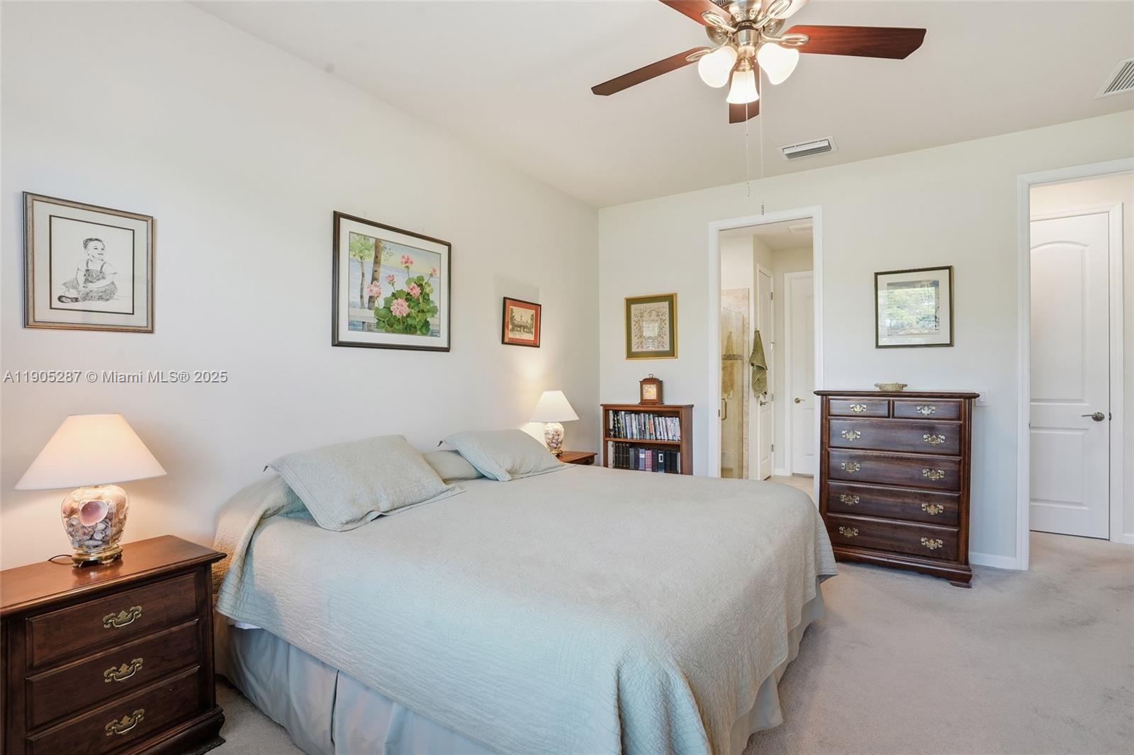 HAMPTON LAKES - Residential