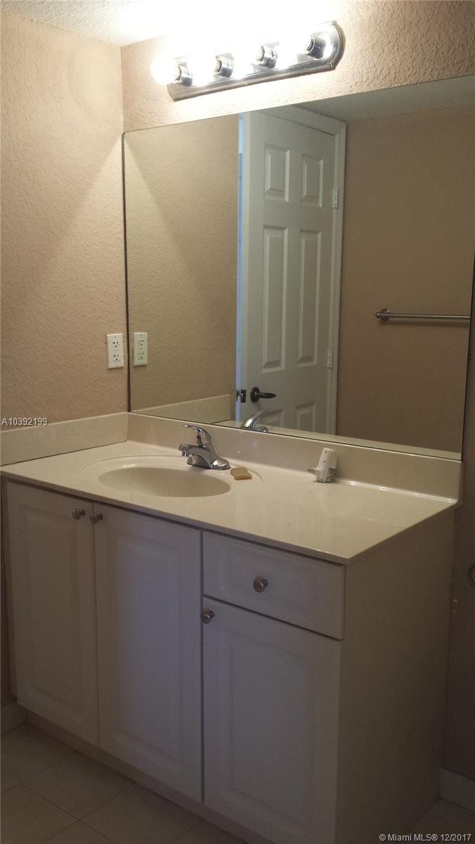 BREEZE OF GALLOWAY CONDO - Residential Lease