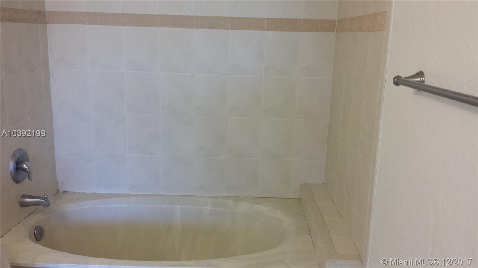 BREEZE OF GALLOWAY CONDO - Residential Lease