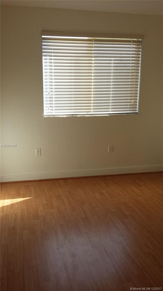 BREEZE OF GALLOWAY CONDO - Residential Lease