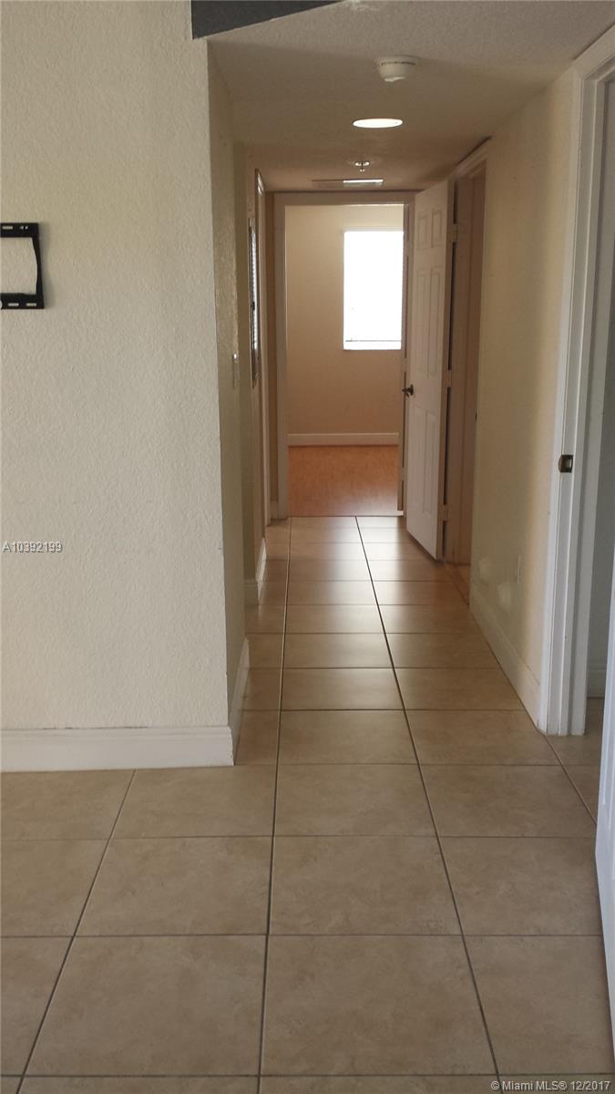 BREEZE OF GALLOWAY CONDO - Residential Lease