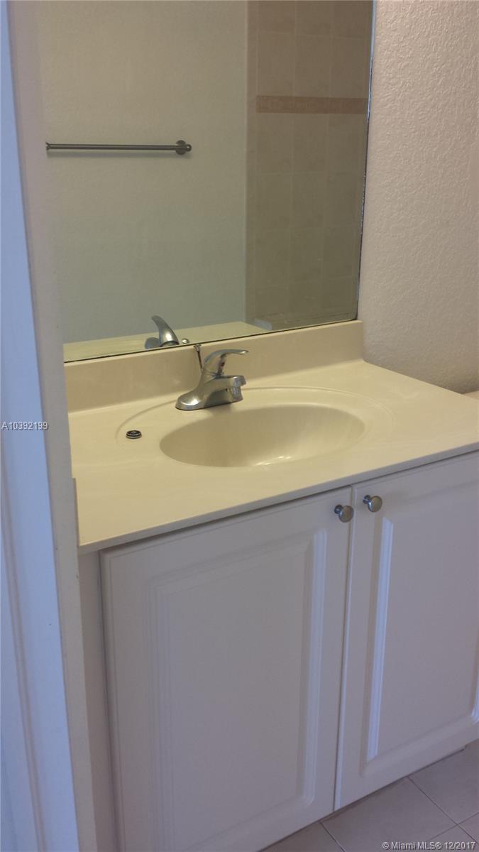 BREEZE OF GALLOWAY CONDO - Residential Lease