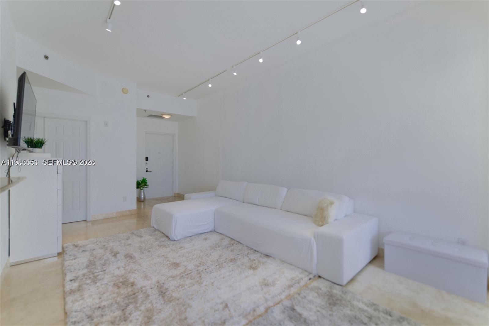 145 Jefferson Ave 445