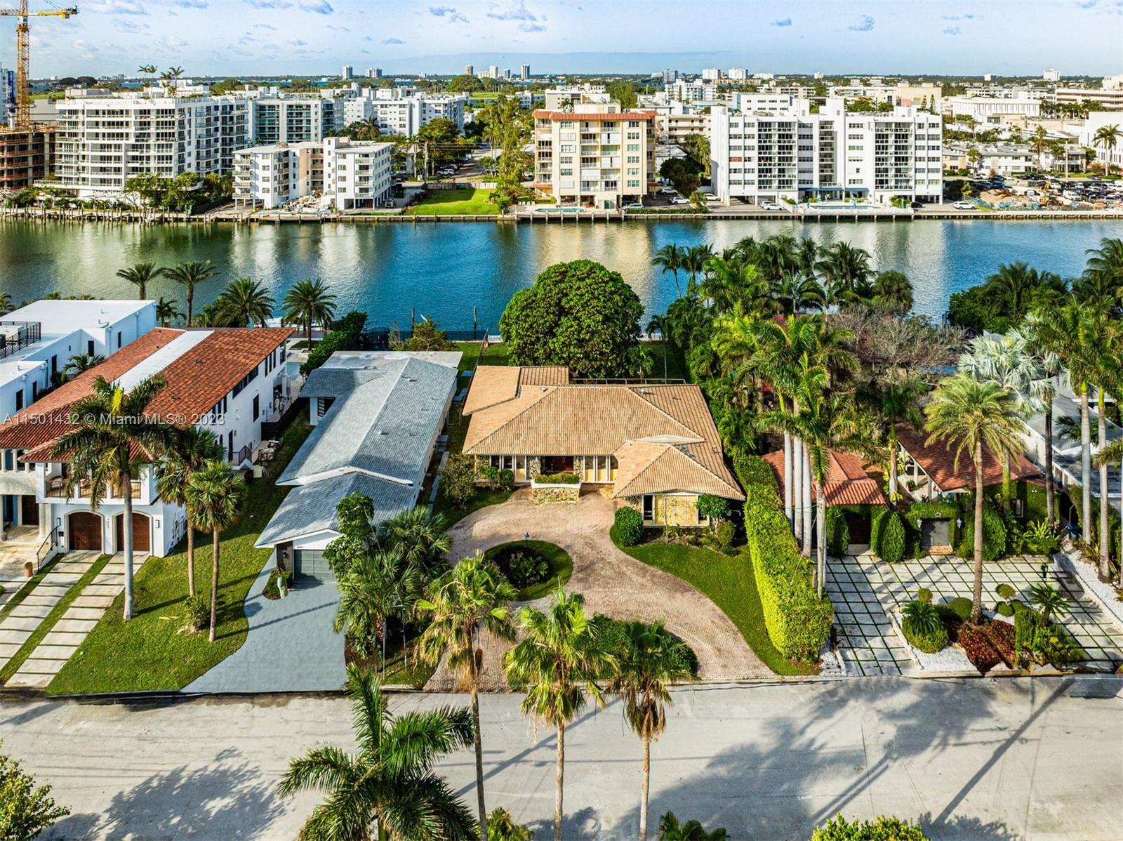 ALTOS DEL MAR #6 - Residential