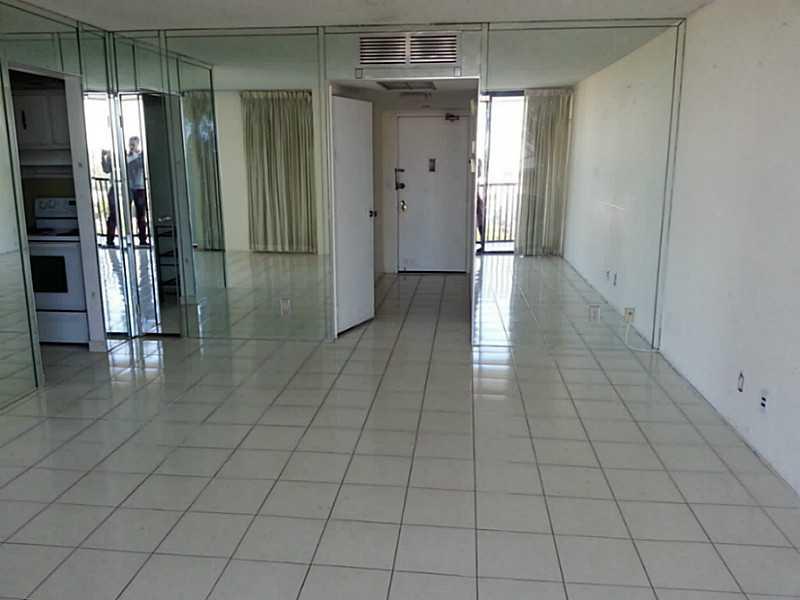 CORONADO CONDO TOWERS I-I - Residential Lease