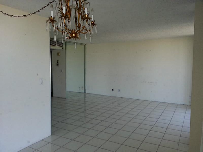 CORONADO CONDO TOWERS I-I - Residential Lease