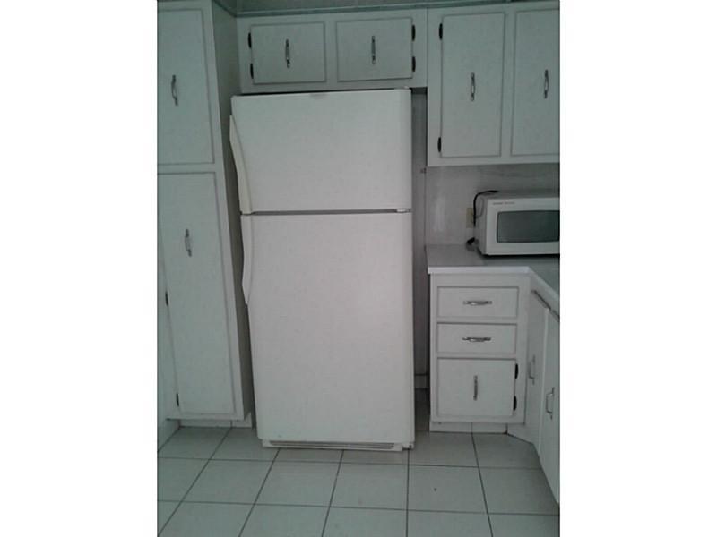 CORONADO CONDO TOWERS I-I - Residential Lease