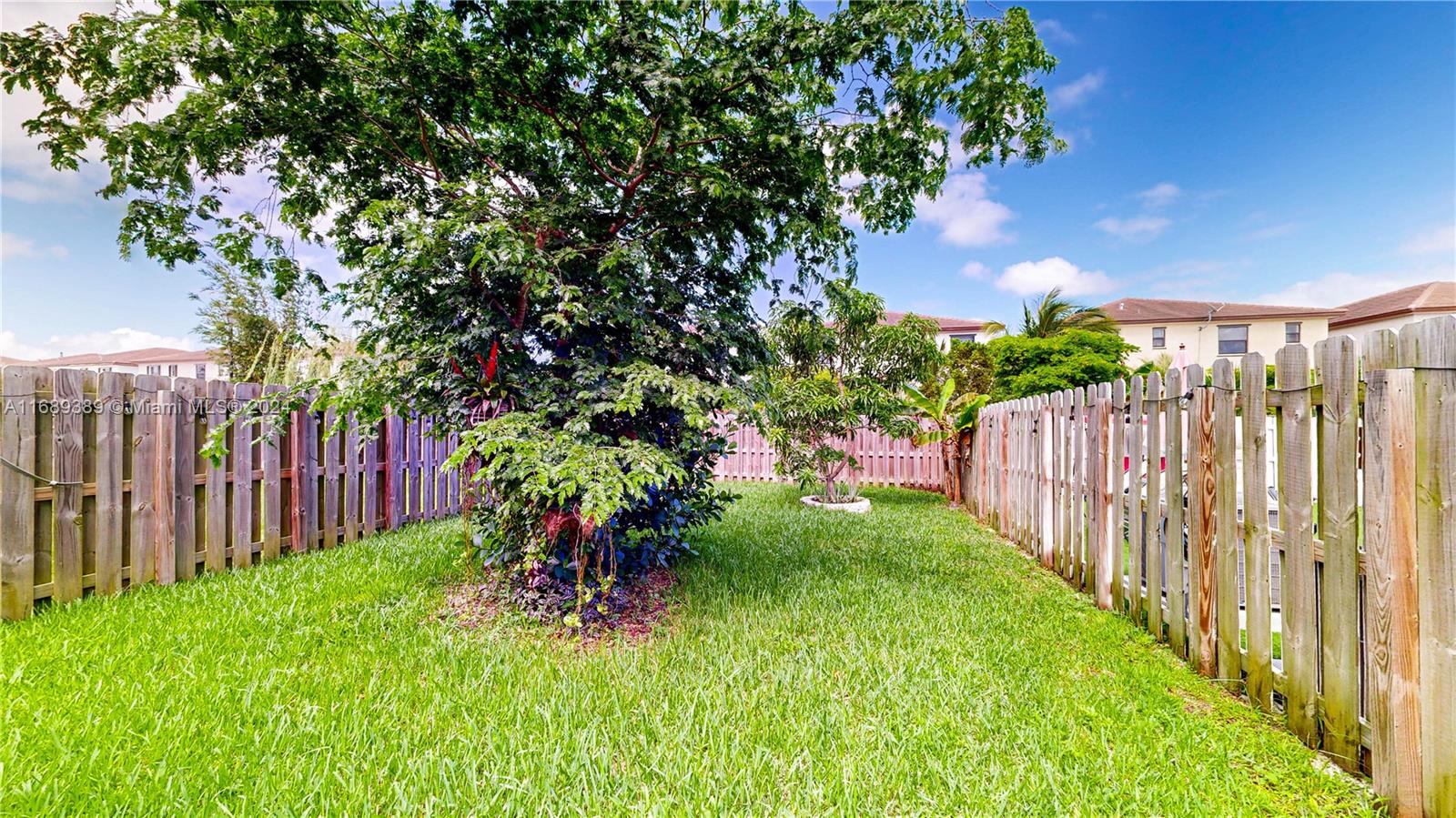 S ALLAPATTAH GARDENS - Residential